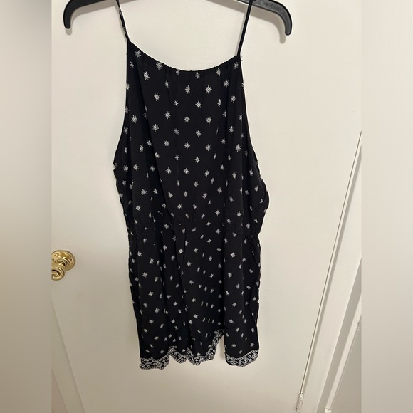 Old Navy cute black and white romper size XXL - Picture 6 of 6